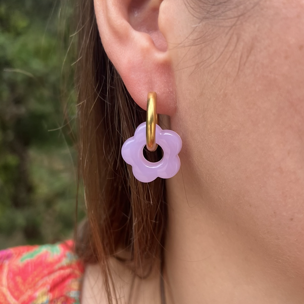 boucles d'oreilles créoles violette